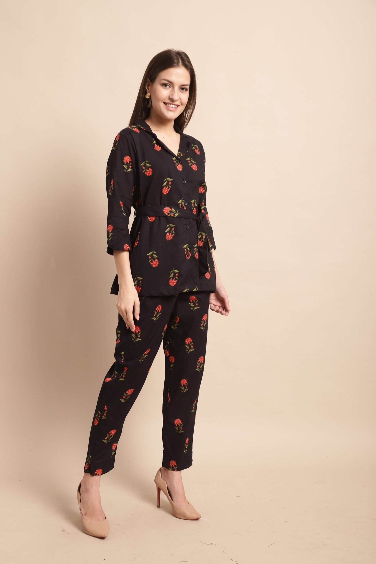 Women's Pure Cotton Printed Collared Top and Pant Co-ord Set (Black Rd) - Image 4